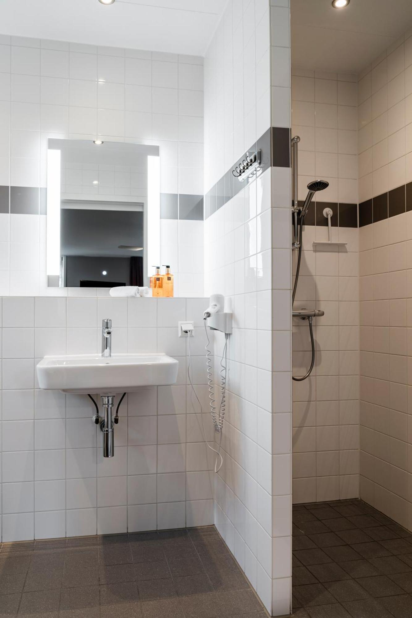 De Logerie Bed & Breakfast Enkhuizen Bagian luar foto